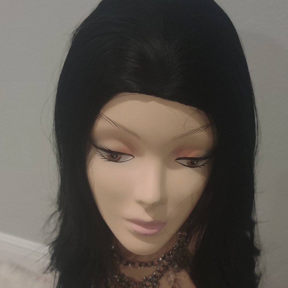 Wig - Picture 5 of 6